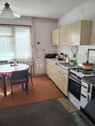 Casa Popović Brdo, Karlovac - Okolica, 260m2