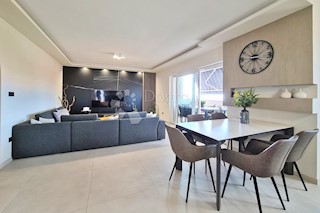 Allogio Pehlin, Rijeka, 217m2