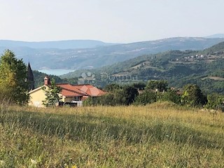 Terreno Grdoselo, Pazin - Okolica, 1.576m2