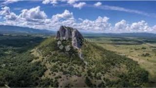 Terreno edificabile Gornja Ploča, Lovinac, 130.000m2
