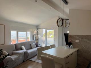 Affascinante casa con due appartamenti separati a Kliška Varoš – Tranquillità, panorama e potenziale nel cuore della Dalmazia interna