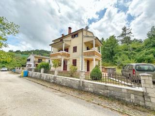 BELLA CASA DI FAMIGLIA NEL CENTRO DI PAZIN