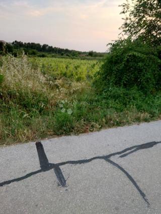 Terreno edificabile Benkovac, 1.871m2