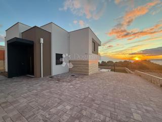 Casa Novalja, 238,96m2