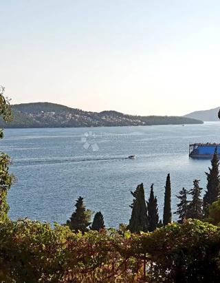 Terreno edificabile Okrug Gornji, Okrug, 2.126m2