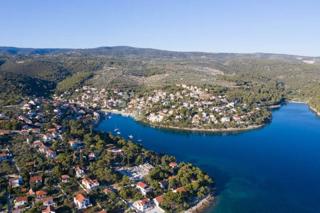 OCCASIONE: Terreno edificabile tranquillo (P-5) sull'isola di Brač