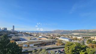 Allogio Ravne njive, Split, Ravne Njive, 70m2