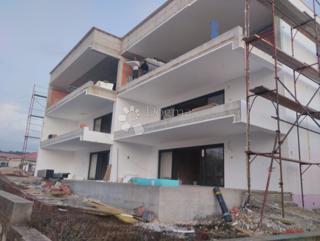 Appartamento Ljubač, Ražanac, 102,17m2