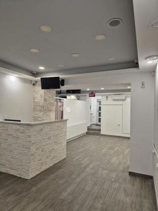 Locale commerciale Gornji grad / Centar, Osijek, 67m2