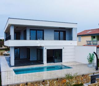 Villa Esclusiva con Piscina