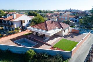 OPPORTUNITÀ! VILLA NUOVA, COSTRUZIONE 2022. NON UTILIZZATA, ARREDATA, PISCINA