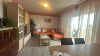 Appartamento con due camere da letto in un'eccellente posizione a Pola, a soli 100 metri dal centro città