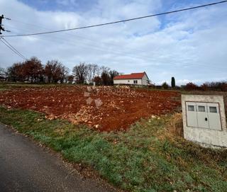 Terreno edificabile con progetto e utenze pagate