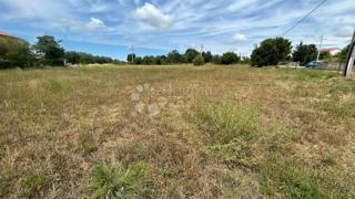 Terreno edificabile 1050 m² vicino all'asfalto, Sveti Lovreč