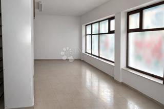 Locale commerciale Donji Miholjac, 122,40m2