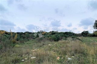 Terreno Veli vrh, Pula, 874m2