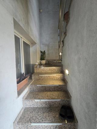 Casa Kozari put, Peščenica - Žitnjak, 300m2