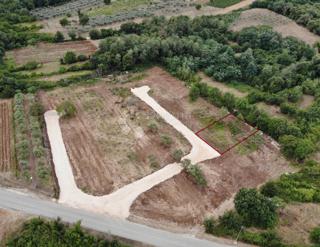 Terreno edificabile Brtonigla, 660m2