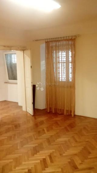 Allogio Centar, Rijeka, 93,70m2