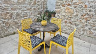 Appartamento vicino alla Facoltà di Economia di Pola, superficie 67,2 m2 con permesso d'uso