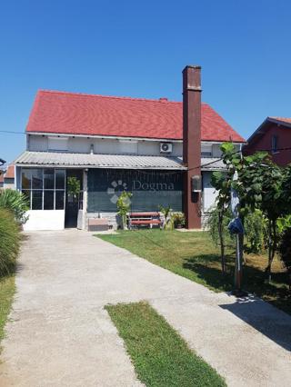 Casa Sarvaš, Osijek - Okolica, 280m2