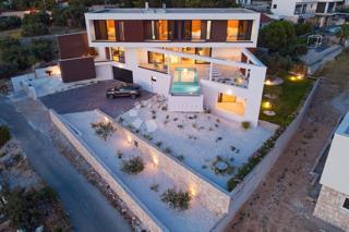 PRIMOŠTEN - UNA VILLA CHE TI LASCERÀ SENZA FIATO