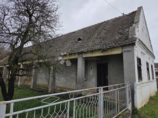 Casa Beli Manastir, 325m2