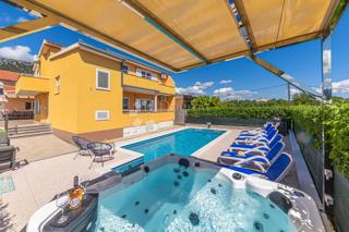 Casa Kaštel Lukšić, Kaštela, 260m2