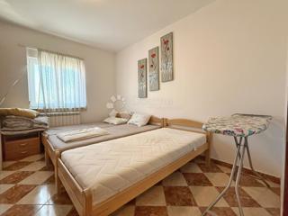 OCCASIONE, APPARTAMENTO CON UNA CAMERA DA LETTO A ROVIGNO - solo da Dogma