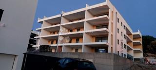 Allogio Okrug Gornji, Okrug, 106,37m2