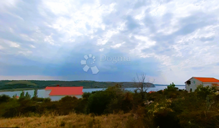 Terreno edificabile Rtina, Ražanac, 651m2