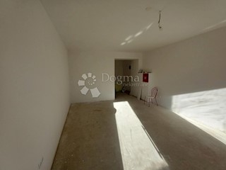 Locale commerciale Omišalj, 30,79m2