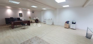 Locale commerciale Mlaka, Rijeka, 104,90m2