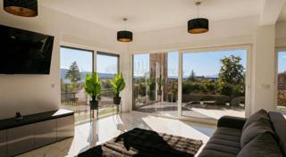 Villa con una bellissima vista sul mare! L'isola di Veglia!