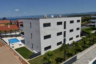 Nuova costruzione con vista mare parziale! Malinska!