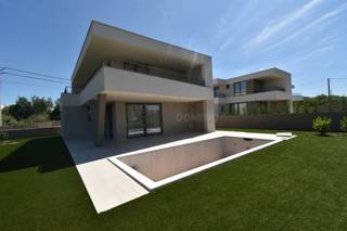 Villa con 4 camere da letto e vista! Città di Krk - dintorni!