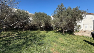 terreno edificabile al terzo ordine dal mare - Murter - 618m2