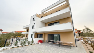 Il più bello attico in vendita sull'isola di Murter con 3 camere da letto.