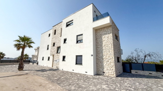 Nuova costruzione 2025 - Appartamento con due camere da letto e vista mare