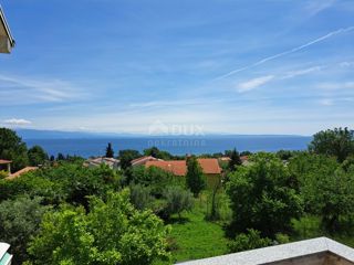 OPATIJA, OPRIĆ - 3 appartamenti su un terreno di 1900 m2 