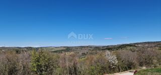 ISTRIA, BUJE - Terreno edificabile in posizione incantevole con vista panoramica