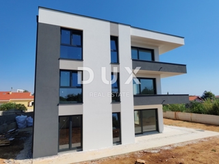 ZADAR, PRIVLAKA - Elegante appartamento al primo piano a soli 190 metri dal mare! Nuova costruzione! S5
