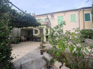 DRAMALJ - Casa ristrutturata con vista mare