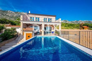JABLANAC - casa 260m2 con piscina e vista mare