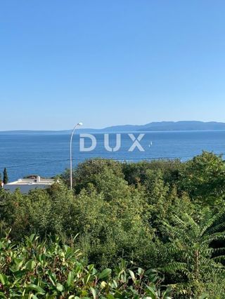 MARČELJEVA DRAGA - appartamento 95m2, DB+3S, 1° piano con vista panoramica sul mare 