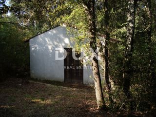 Terreno Pinezići, Krk, 552m2