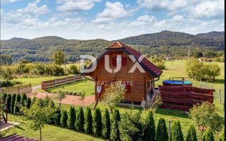 OTOČAC, LIČKO LEŠČE - Casa idilliaca con piscina