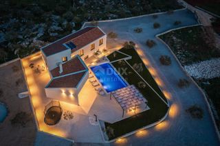 DALMAZIA, TROGIR Villa di lusso con piscina