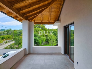 ISOLA DI KRK, DOBRINJ - Casa mediterranea di nuova costruzione con piscina privata e vista mare, ai margini della zona verde