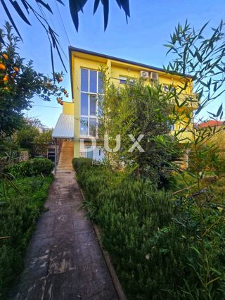 MALI LOŠINJ - CASA in posizione tranquilla, una rarità sul mercato